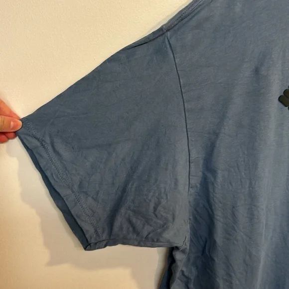 Columbia brand men’s t-shirt size XL light blue and black color - Picture 3 of 5